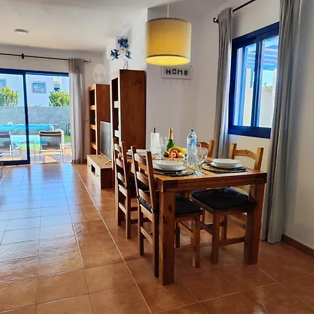 Valperal, Piscina Climatizada Aire Acondicionado Posicion Estrategica!!