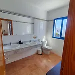 Valperal, Piscina Climatizada Aire Acondicionado Posicion Estrategica!! 度假居 普拉亚布兰卡