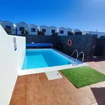 Valperal, Piscina Climatizada Aire Acondicionado Posicion Estrategica!!