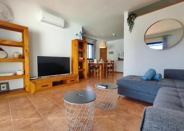 Valperal, Piscina Climatizada Aire Acondicionado Posicion Estrategica!! Vakantiehuis Playa Blanca (Lanzarote)